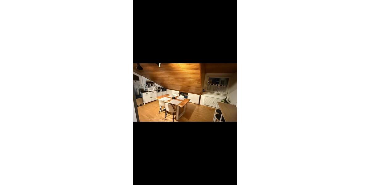 Dachgeschoßwohnung Frankfurt am Main Unterliederbach - 2 Zimmer, 73 m&sup2;, 870&euro; | Angebot:25923532