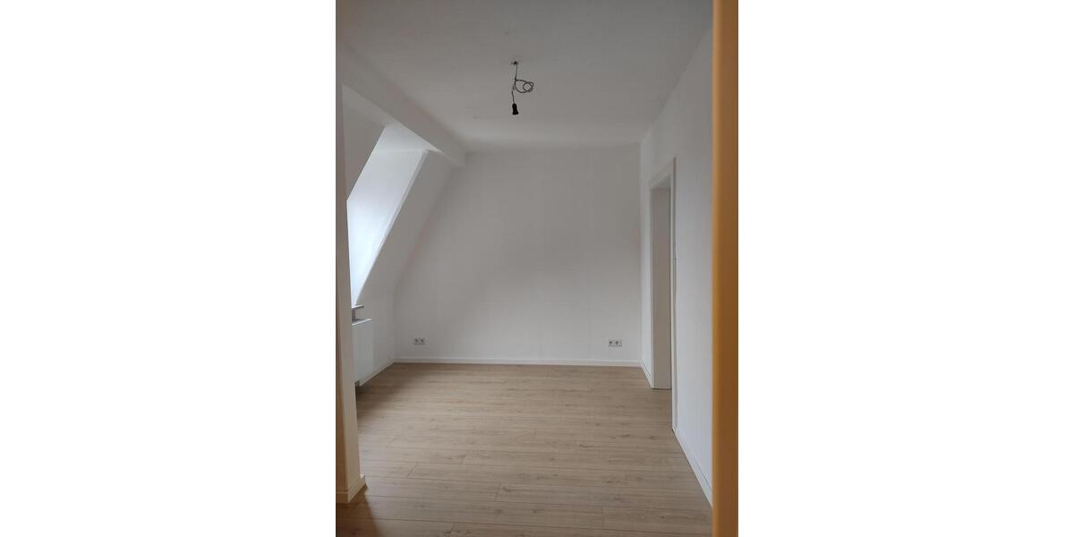 Etagenwohnung Ansbach - 5 Zimmer, 114 m&sup2;, 1.000&euro; | Angebot:26033210