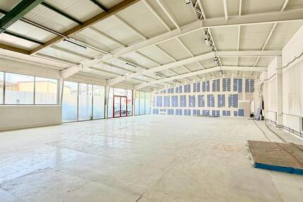 Zu vermieten: Moderne Gewerbehalle mit vielseitigem Nutzungspotenzial in Kulmbach zimmer
