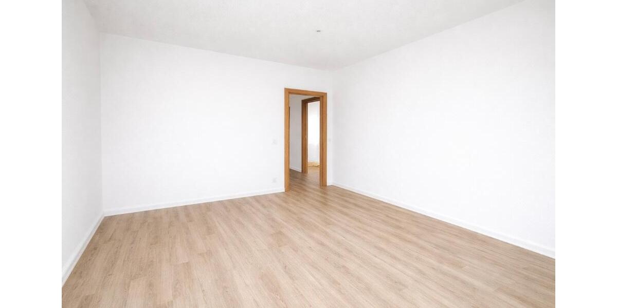 Erdgeschoßwohnung Pößneck - 3 Zimmer, 62 m&sup2;, 434&euro; | Angebot:25768698