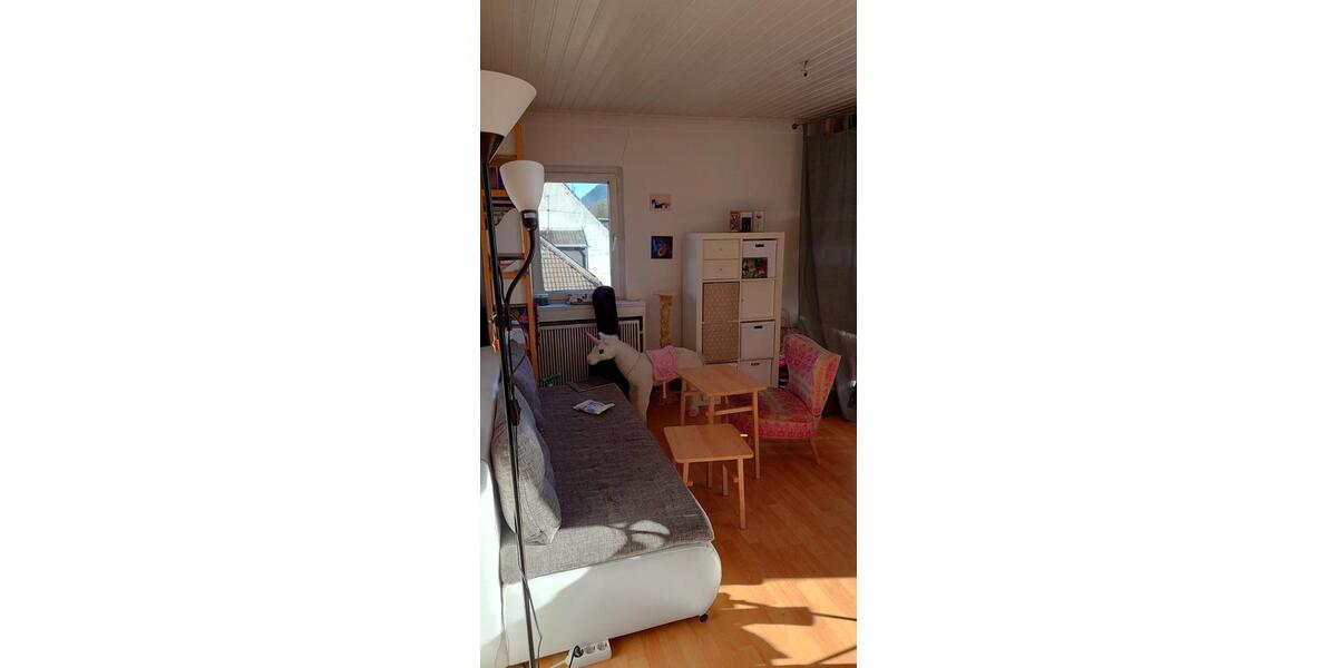 Etagenwohnung Remagen - 5 Zimmer, 130 m&sup2;, 1.560&euro; | Angebot:24558112