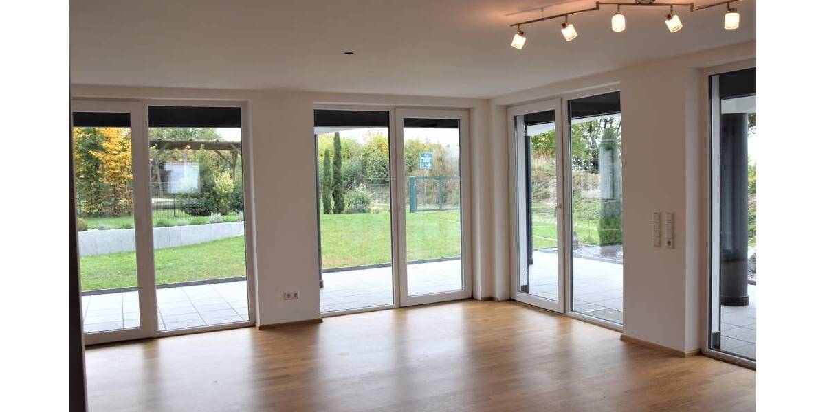 Etagenwohnung Uhldingen-Mühlhofen Mühlhofen - 3 Zimmer, 108 m&sup2;, 1.595&euro; | Angebot:26128080