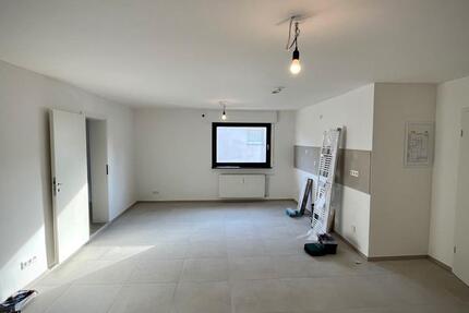 Neuwertige 3,5 Zimmer Mietwohnung in Frankfurt-Sossenheim zimmer