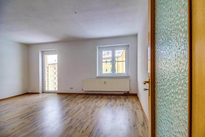 3 Zimmer, mit Balkon, traumhaft ruhige Lage