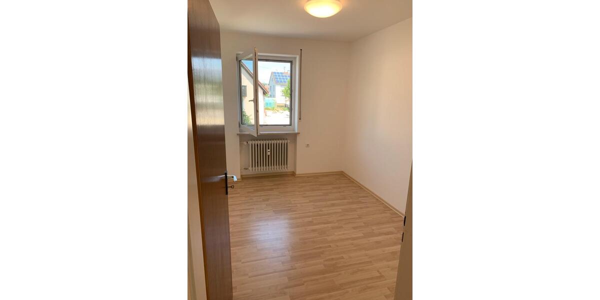 Etagenwohnung Altenmünster - 4 Zimmer, 100 m&sup2;, 1.050&euro; | Angebot:25838045