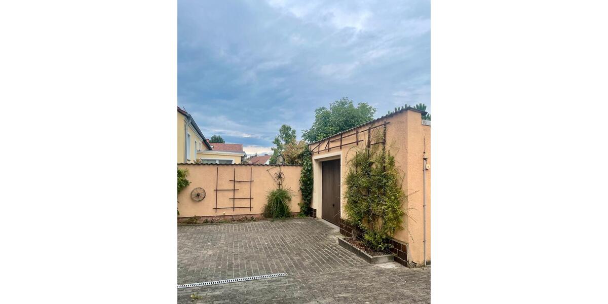 Doppelhaushälfte Halle (Saale) Dölau - 4.5 Zimmer, 145 m&sup2;, 1.600&euro; | Angebot:26141943