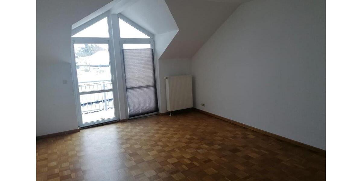 Dachgeschoßwohnung Warder - 2 Zimmer, 57 m&sup2;, 780&euro; | Angebot:24443704