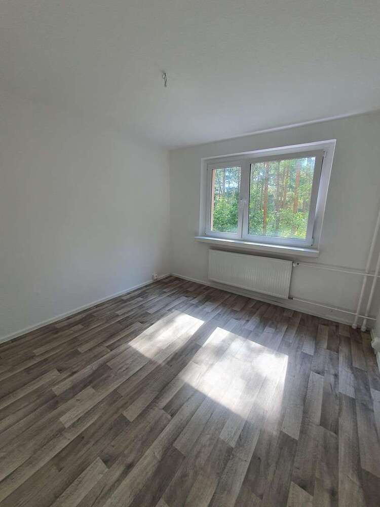 Wohnung zum Mieten in Walddrehna 528 € 76 m²