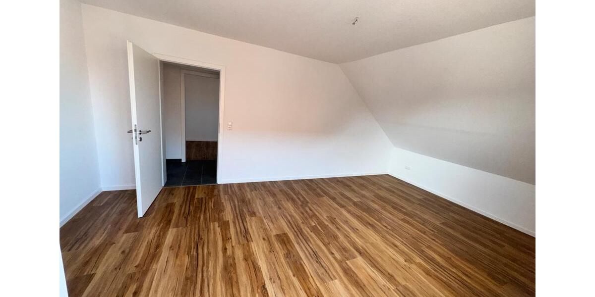 Etagenwohnung Hofheim in Unterfranken - 3 Zimmer, 74 m&sup2;, 695&euro; | Angebot:25395598