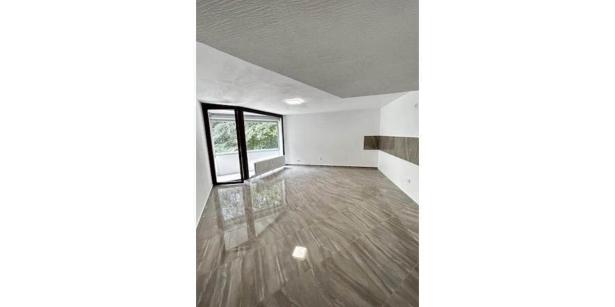 Erdgeschoßwohnung Homburg - 4 Zimmer, 120 m&sup2;, 850&euro; | Angebot:25881914