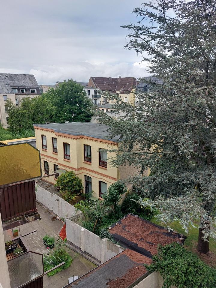 1-Zimmer-Wohnung mit Balkon 3. Etage