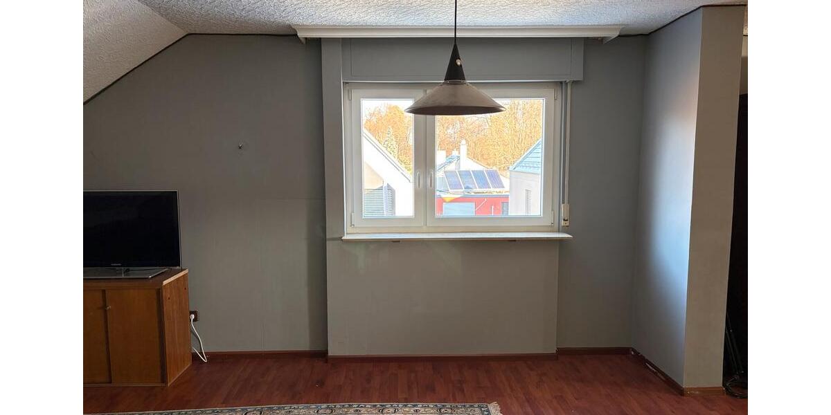 Etagenwohnung Hohenroth - 2 Zimmer, 70 m&sup2;, 1.300&euro; | Angebot:25784360