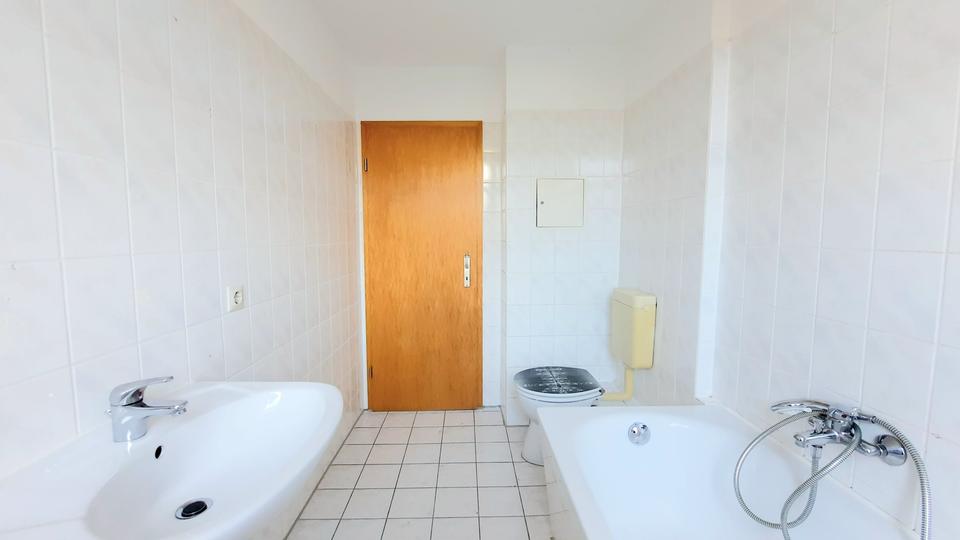 Etagenwohnung Aschersleben - 3 Zimmer, 62 m&sup2;, 340&euro; | Angebot:25867827