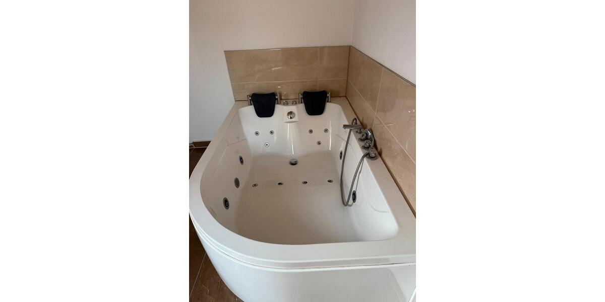 Etagenwohnung Landau in der Pfalz - 5 Zimmer, 125 m&sup2;, 1.200&euro; | Angebot:24467106