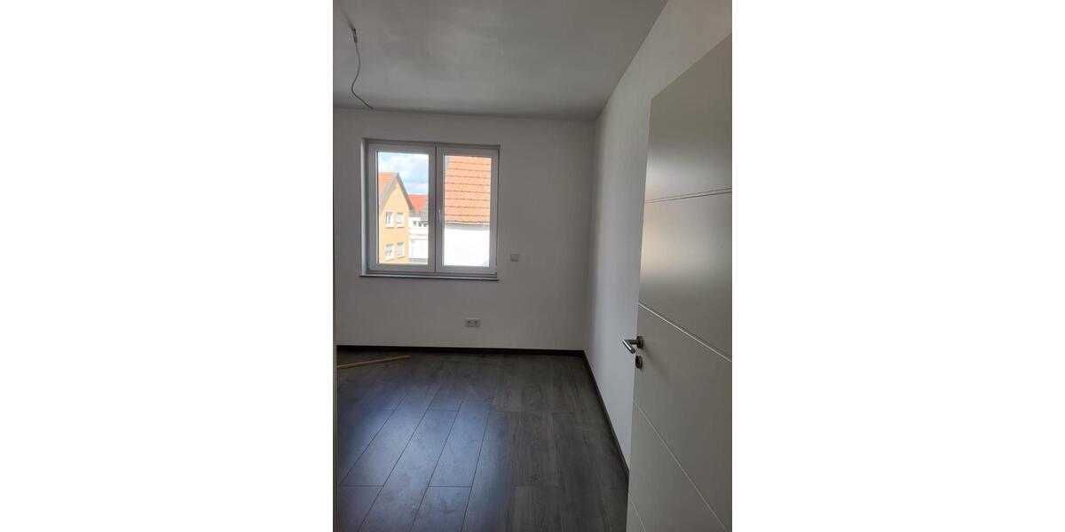 Erdgeschoßwohnung Worms Westliche Vororte - 3 Zimmer, 100 m&sup2;, 1.350&euro; | Angebot:26669817