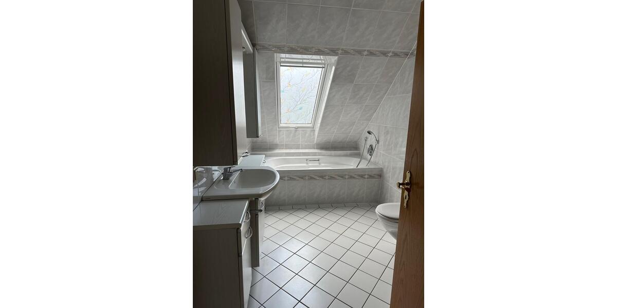 Dachgeschoßwohnung Templin - 5 Zimmer, 130 m&sup2;, 910&euro; | Angebot:25791705
