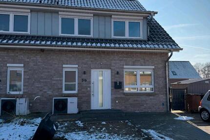 Haus Neuenkirchen - 4 Zimmer, 121 m&sup2;, 1.000&euro; | Angebot:25181983