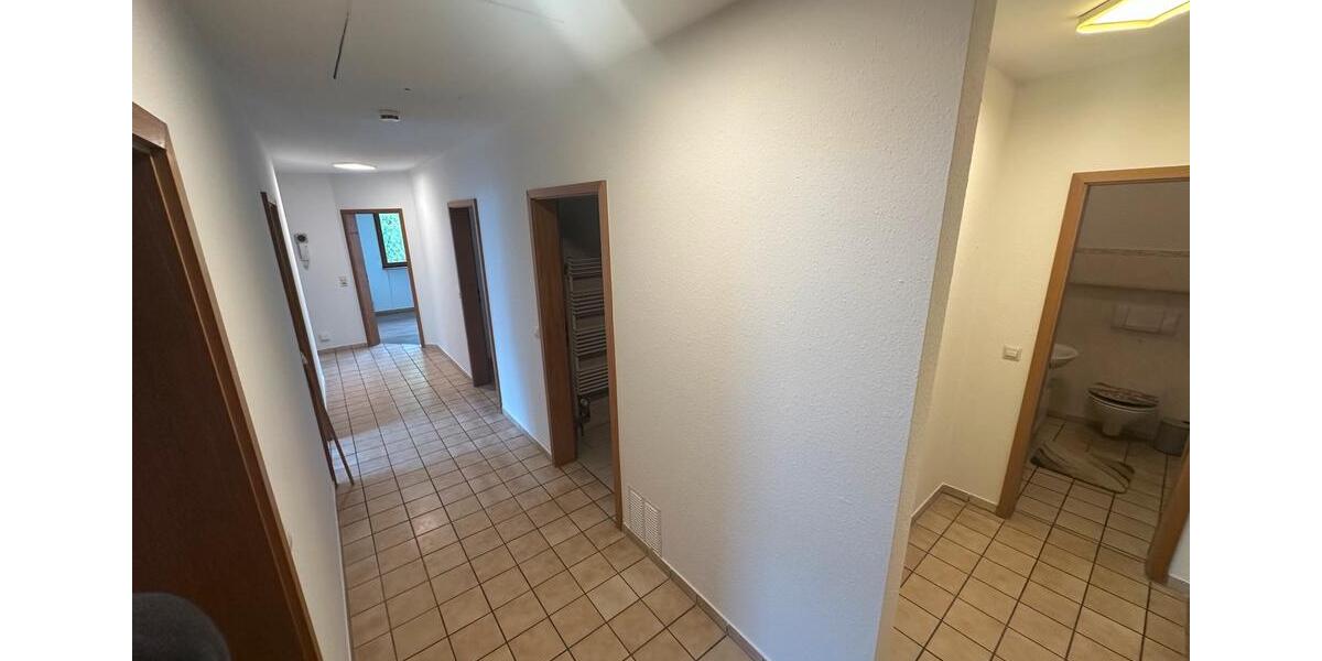 Hochparterre Weil am Rhein - 5 Zimmer, 120 m&sup2;, 500&euro; | Angebot:26681915