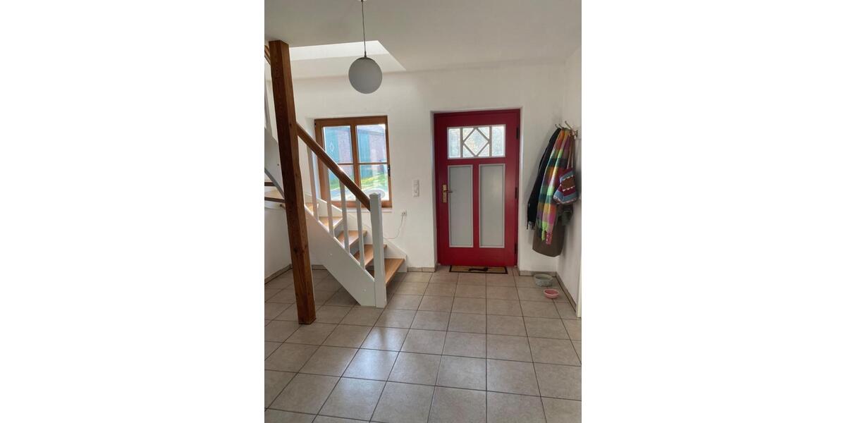 Etagenwohnung Adelheidsdorf - 4 Zimmer, 120 m&sup2;, 996&euro; | Angebot:25656805
