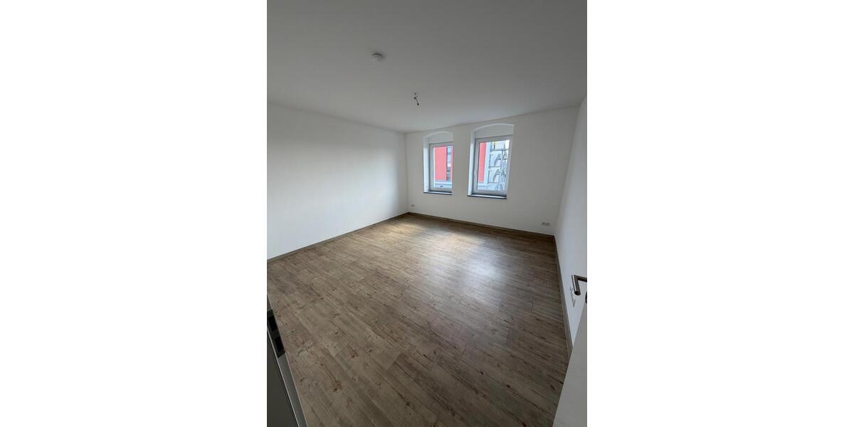 Etagenwohnung Fraureuth - 4 Zimmer, 97 m&sup2;, 772&euro; | Angebot:26226452