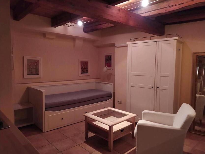 Vollmöbilierte 1-Zimmer Wohnung