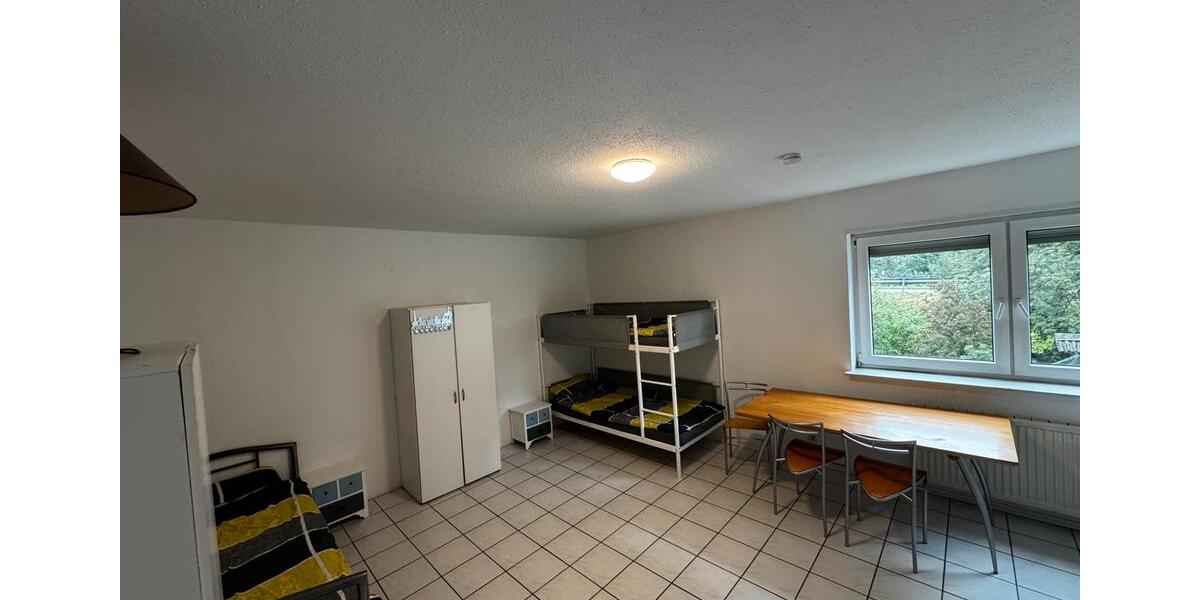 Wohnen auf Zeit Neuhofen - 13 Zimmer, 300 m&sup2;, 19&euro; | Angebot:25931186