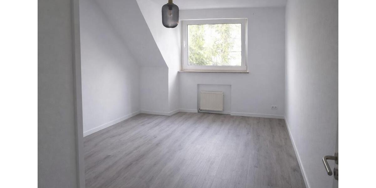 Dachgeschoßwohnung Hagen - 3.5 Zimmer, 68 m&sup2;, 805&euro; | Angebot:26194893
