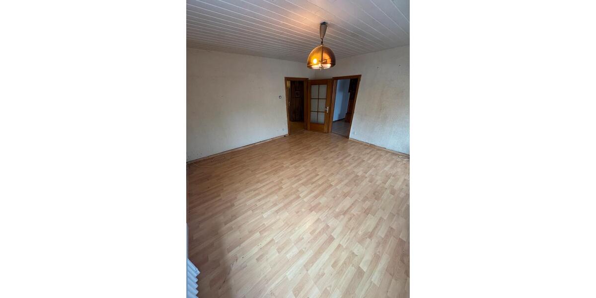 Etagenwohnung Sankt Ingbert - 5 Zimmer, 120 m&sup2;, 850&euro; | Angebot:24364808