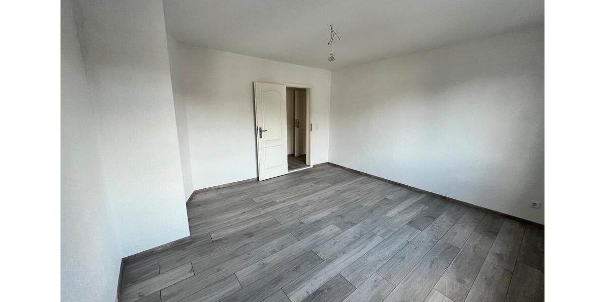 Etagenwohnung Bebra - 4 Zimmer, 80 m&sup2;, 650&euro; | Angebot:26503026