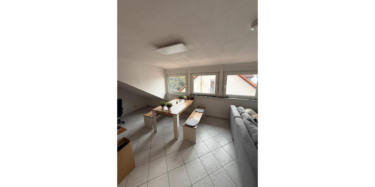Dachgeschoßwohnung Pfungstadt - 2 Zimmer, 56 m&sup2;, 900&euro; | Angebot:25127114