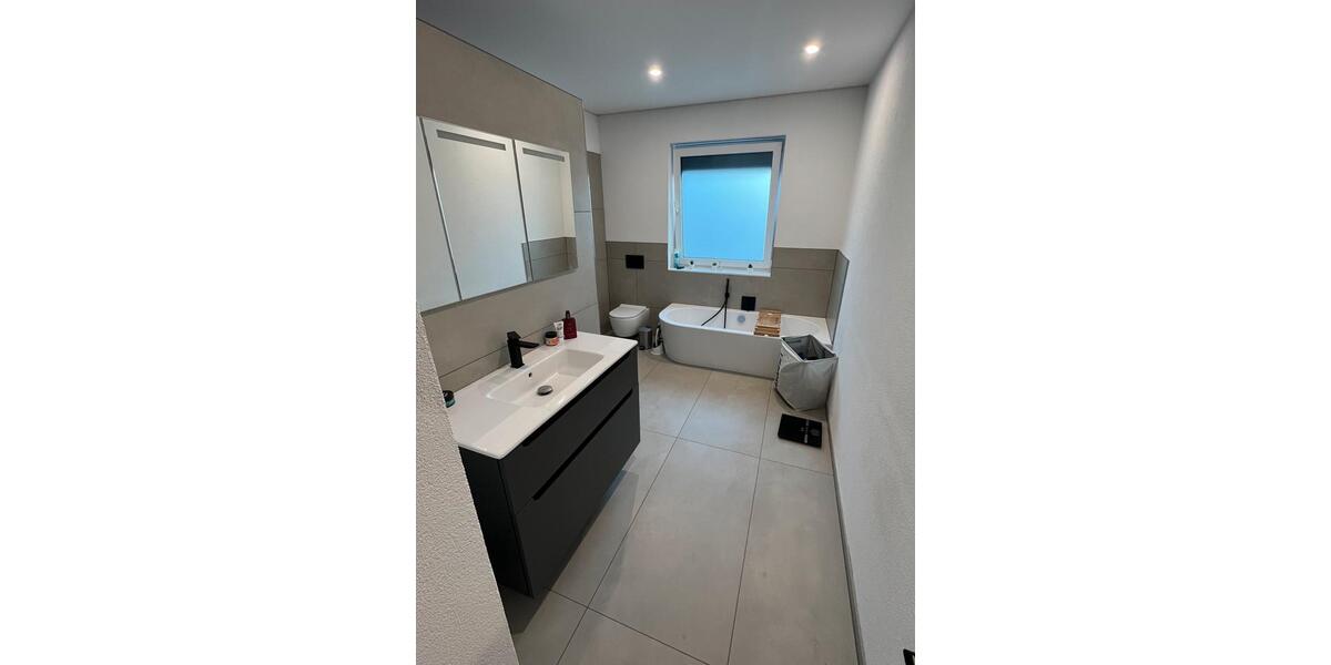 Neuwertige möblierte EG Neubauwohnung auf Zeit! - Feldrand Lage 3 zimmer