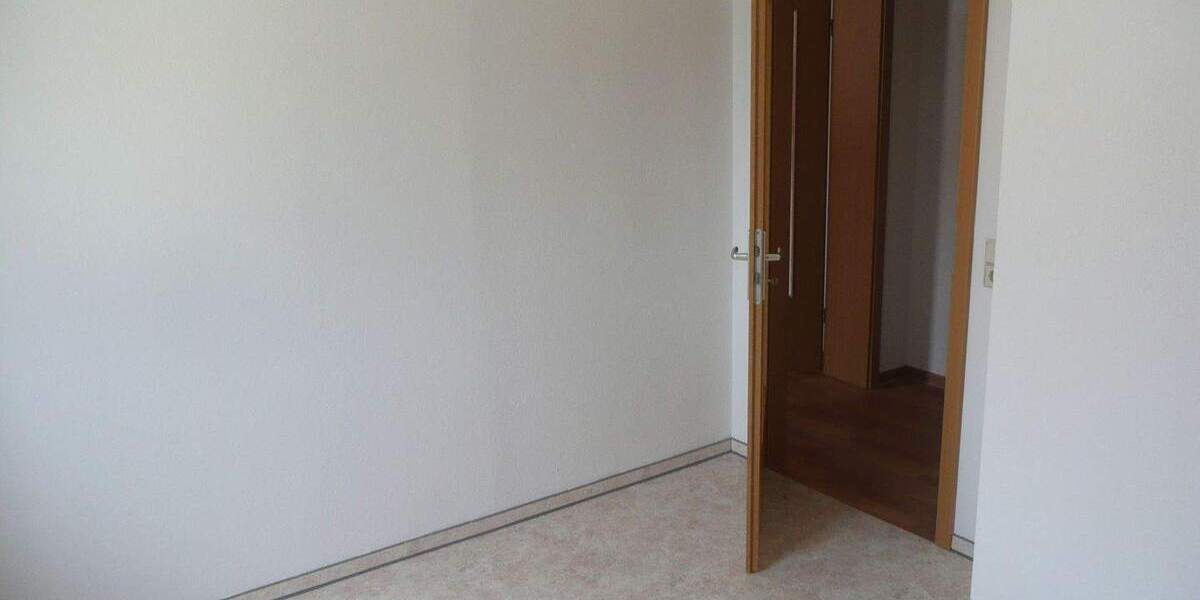 Etagenwohnung Pirna Sonnenstein - 2 Zimmer, 47 m&sup2;, 330&euro; | Angebot:25909295