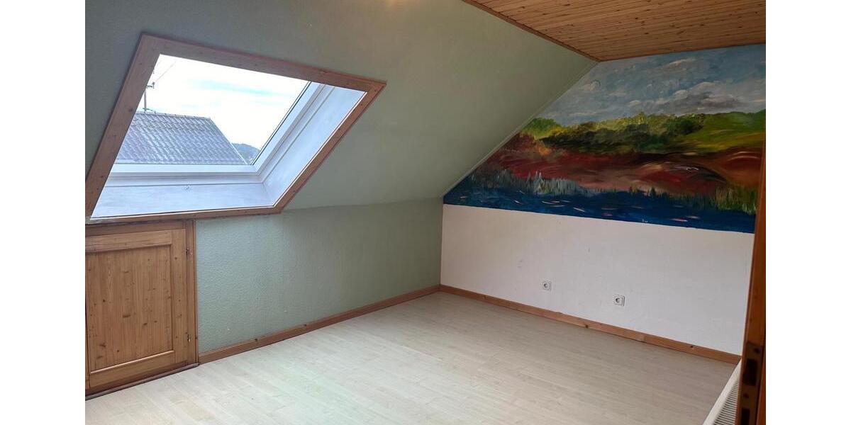 Dachgeschoßwohnung Saarbrücken St. Arnual - 2 Zimmer, 37 m&sup2;, 577&euro; | Angebot:24755169