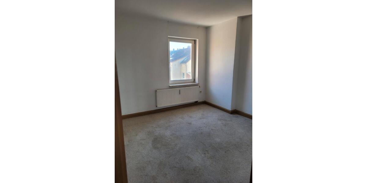 Etagenwohnung Crimmitschau - 2 Zimmer, 55 m&sup2;, 275&euro; | Angebot:26381427