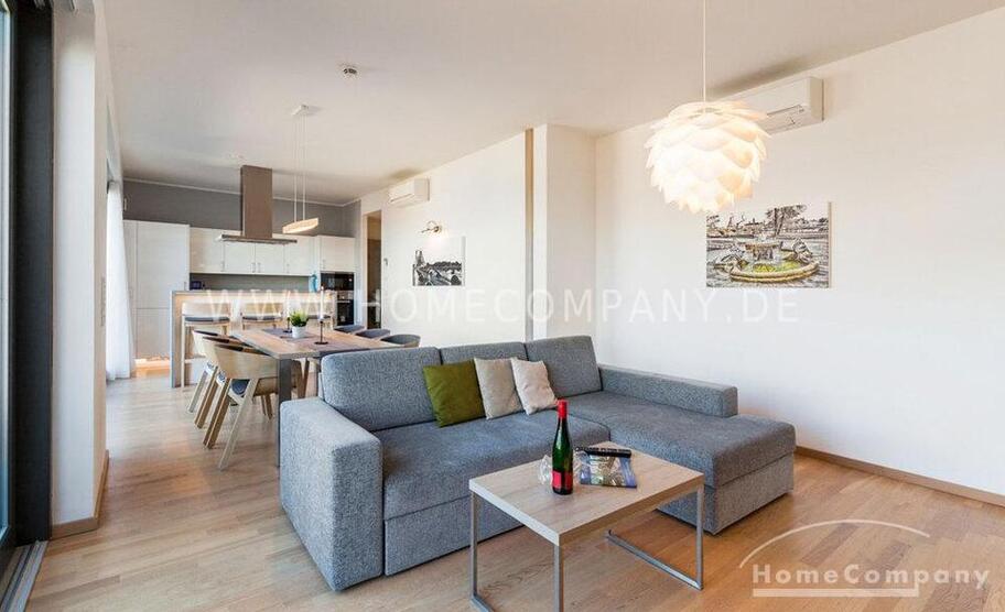 MöbliertFurnished 4-Zimmer Apartment in Dresden-Altstadt 6 Personen zimmer
