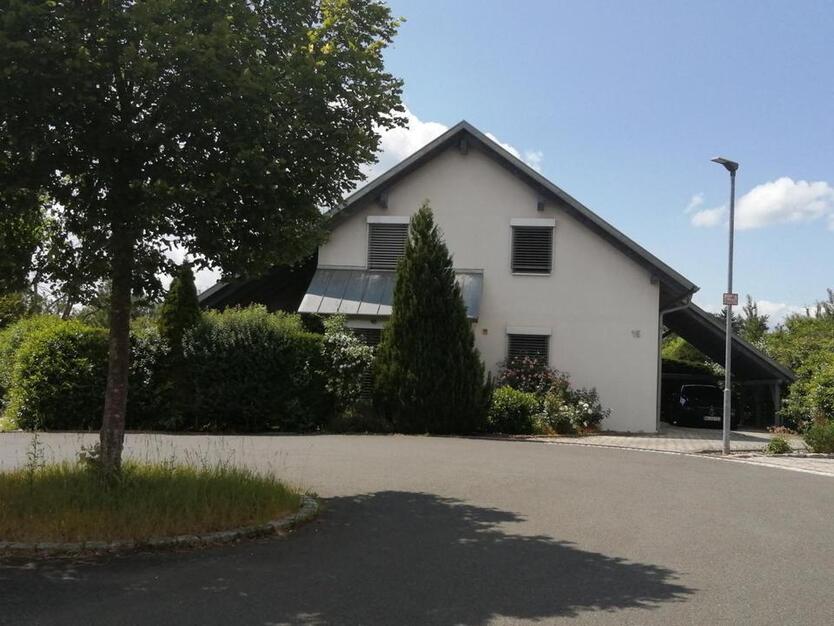 Schönes Wohnhaus in ruhiger Lage