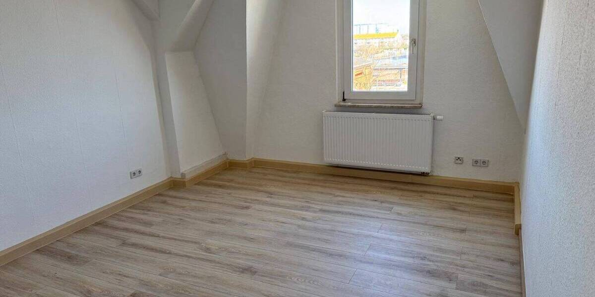 Etagenwohnung Bernburg Bergstadt - 2 Zimmer, 72 m&sup2;, 435&euro; | Angebot:25862588