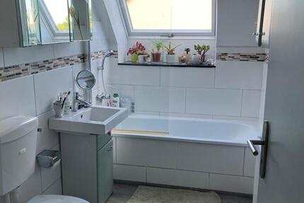 3 ZKB im gepflegten 3FH im Bockfeld, citynah und ruhig teilmöbl. 3 zimmer