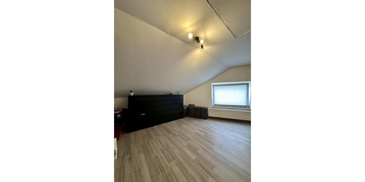 Etagenwohnung Uslar - 4 Zimmer, 110 m&sup2;, 680&euro; | Angebot:26518453