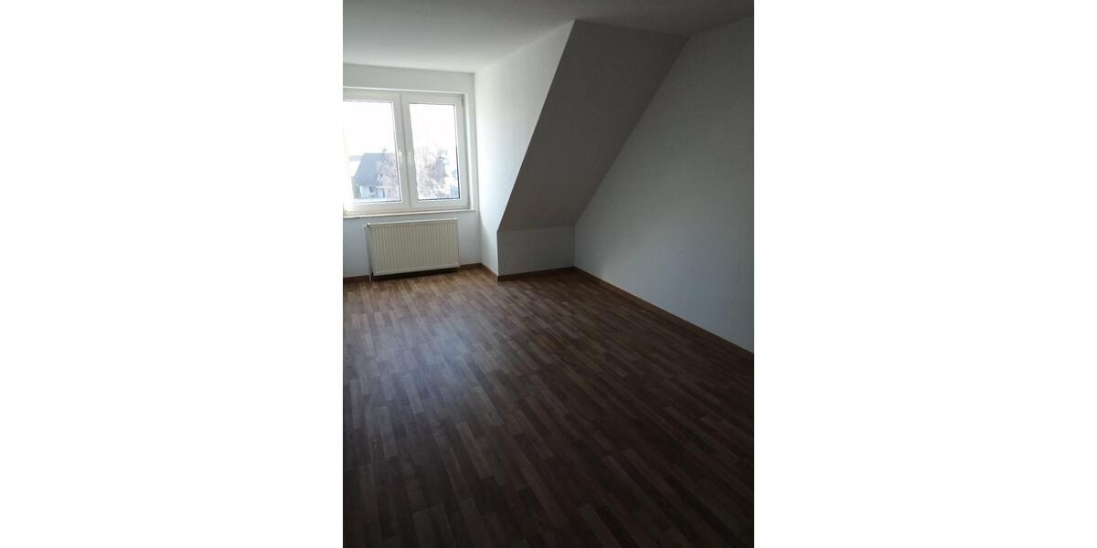 Etagenwohnung Wanzleben-Börde Börde - 3 Zimmer, 81 m&sup2;, 450&euro; | Angebot:25100882