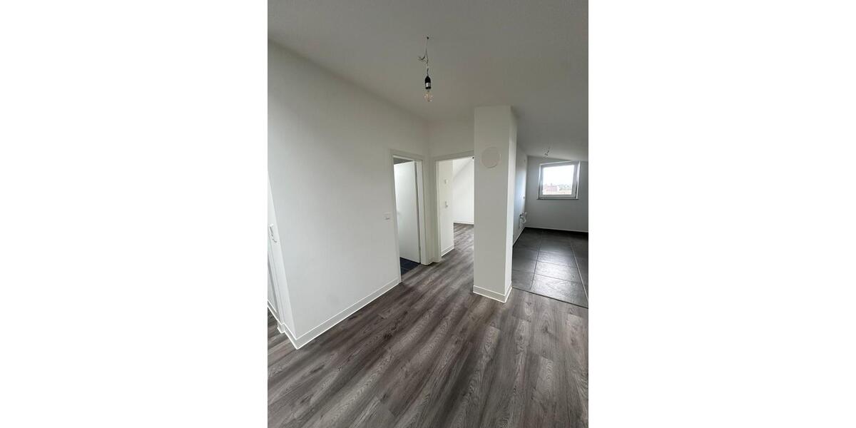 Dachgeschoßwohnung Magdeburg Großer Silberberg - 2 Zimmer, 60 m&sup2;, 700&euro; | Angebot:25551045