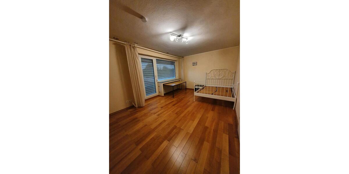 Einfamilienhaus Aschaffenburg Österreicher Kolonie - 10 Zimmer, 240 m&sup2;, 3.700&euro; | Angebot:25223558