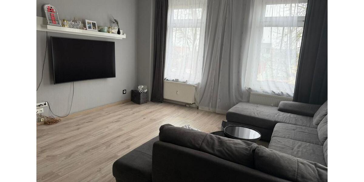 Etagenwohnung Riesa - 5 Zimmer, 120 m&sup2;, 840&euro; | Angebot:25851781