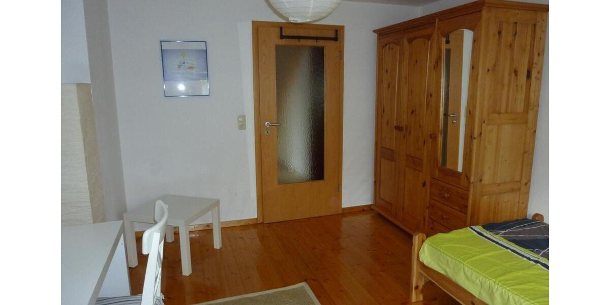 Möbliertes Zimmer mit eigenem Bad 1 zimmer