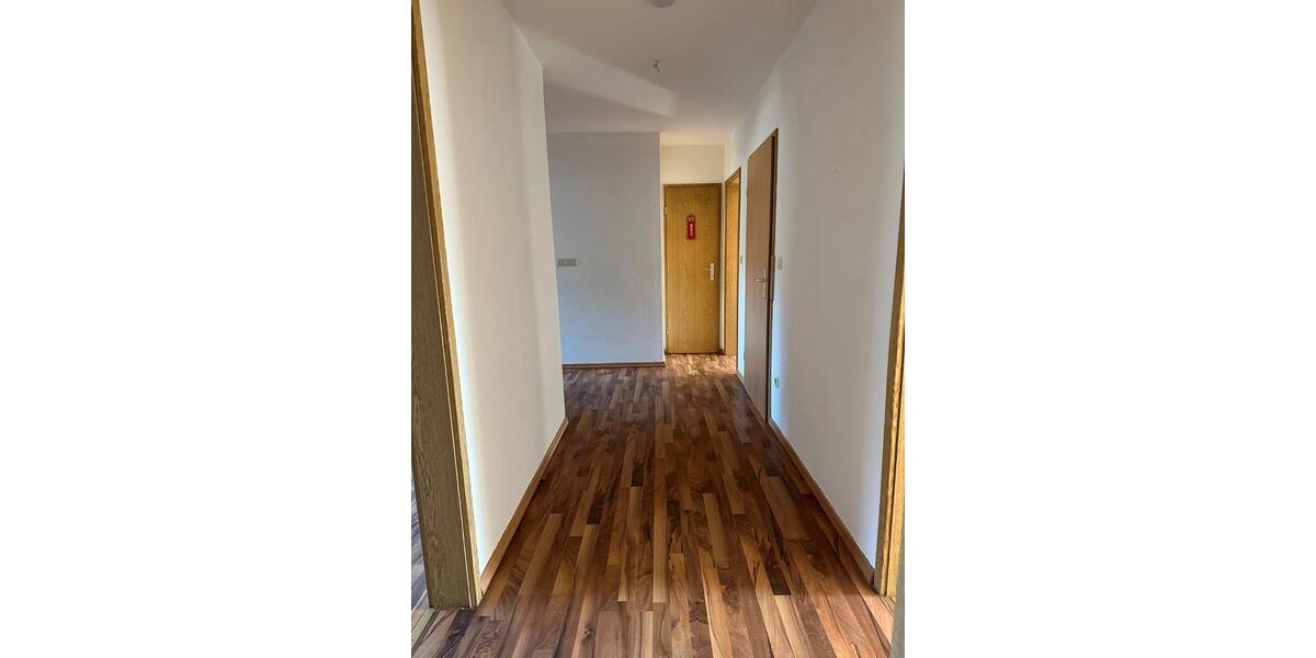 Dachgeschoßwohnung Bischofsheim in der Rhön - 3 Zimmer, 84 m&sup2;, 550&euro; | Angebot:22420515