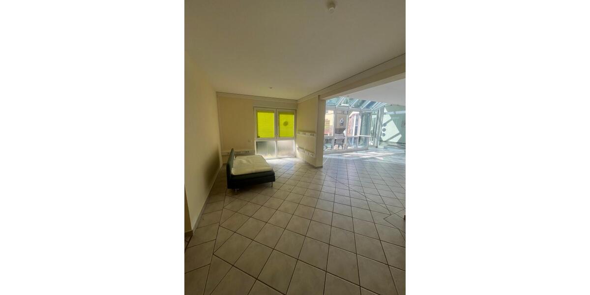 Renovierte Gewerbefläche in Büdingen - Flexible Nutzung. zimmer