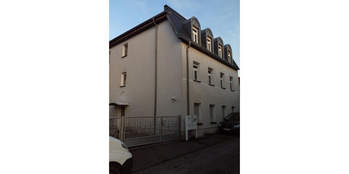 Dachgeschoßwohnung Schmölln - 2 Zimmer, 61 m&sup2;, 285&euro; | Angebot:24780289