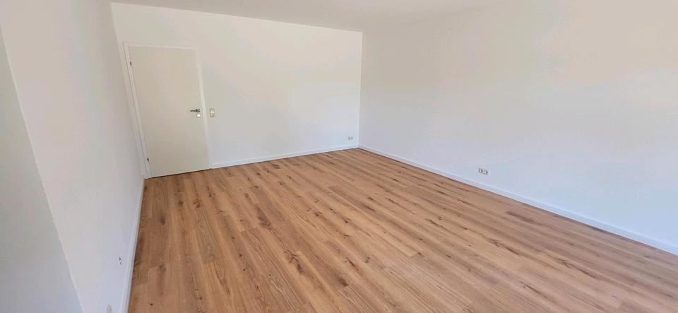 Einfamilienhaus Bispingen - 10 Zimmer, 280 m&sup2;, 2.300&euro; | Angebot:25275115