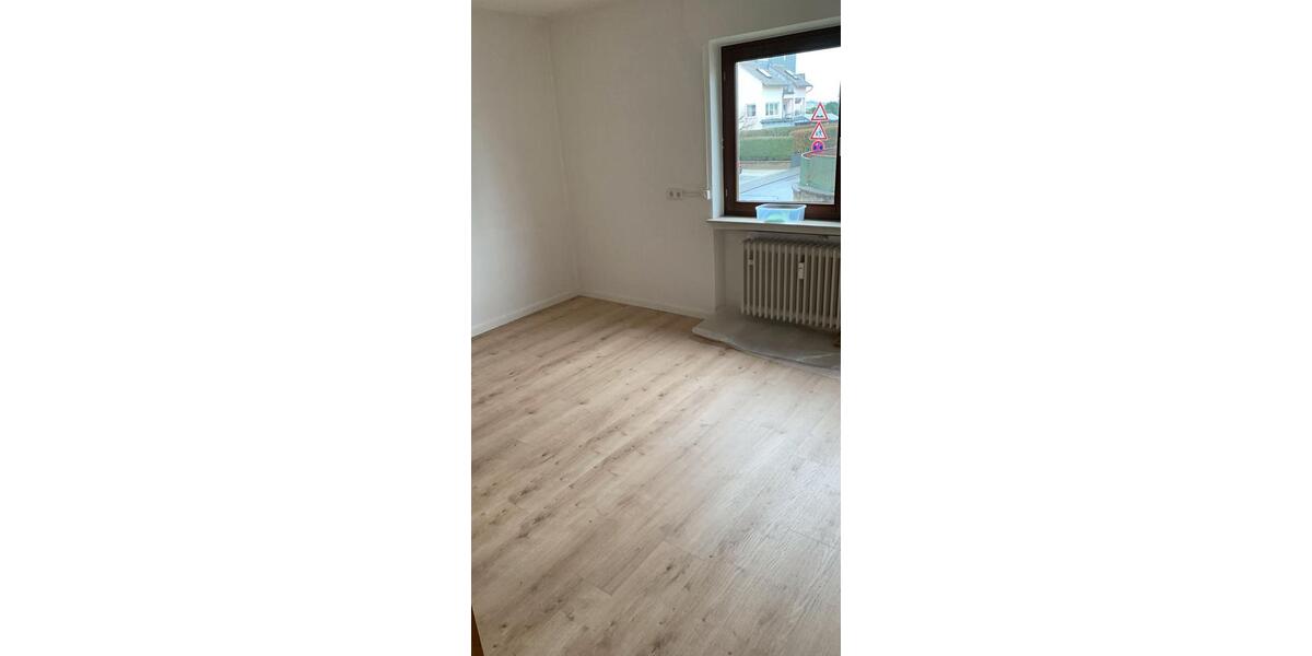 Erdgeschoßwohnung Limburg an der Lahn Eschhofen - 4 Zimmer, 86 m&sup2;, 700&euro; | Angebot:26598368