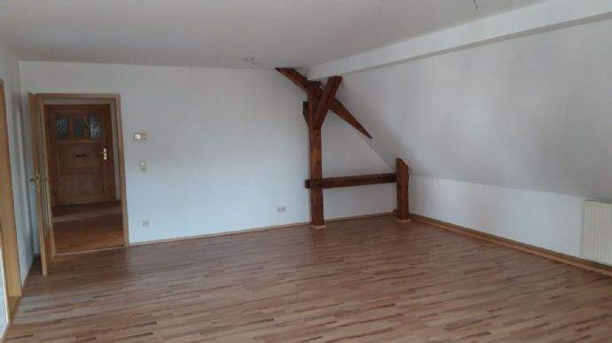 Etagenwohnung Leisnig - 4 Zimmer, 86 m&sup2;, 447&euro; | Angebot:25690651